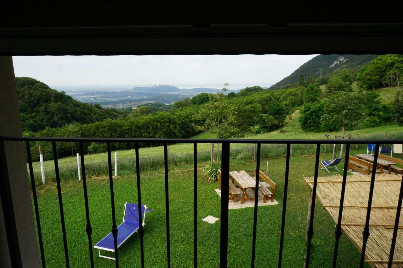 Agriturismo Fattoria Monte Baldo Vista Lago Каприно-Веронезе Экстерьер фото